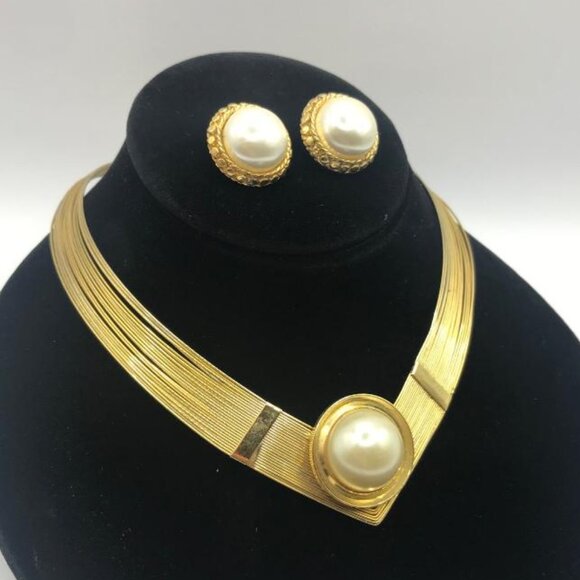 Gold-Tone Multi Layer Memory Wire Choker with Faux Pearl Focal & Earring Set - Picture 9 of 11